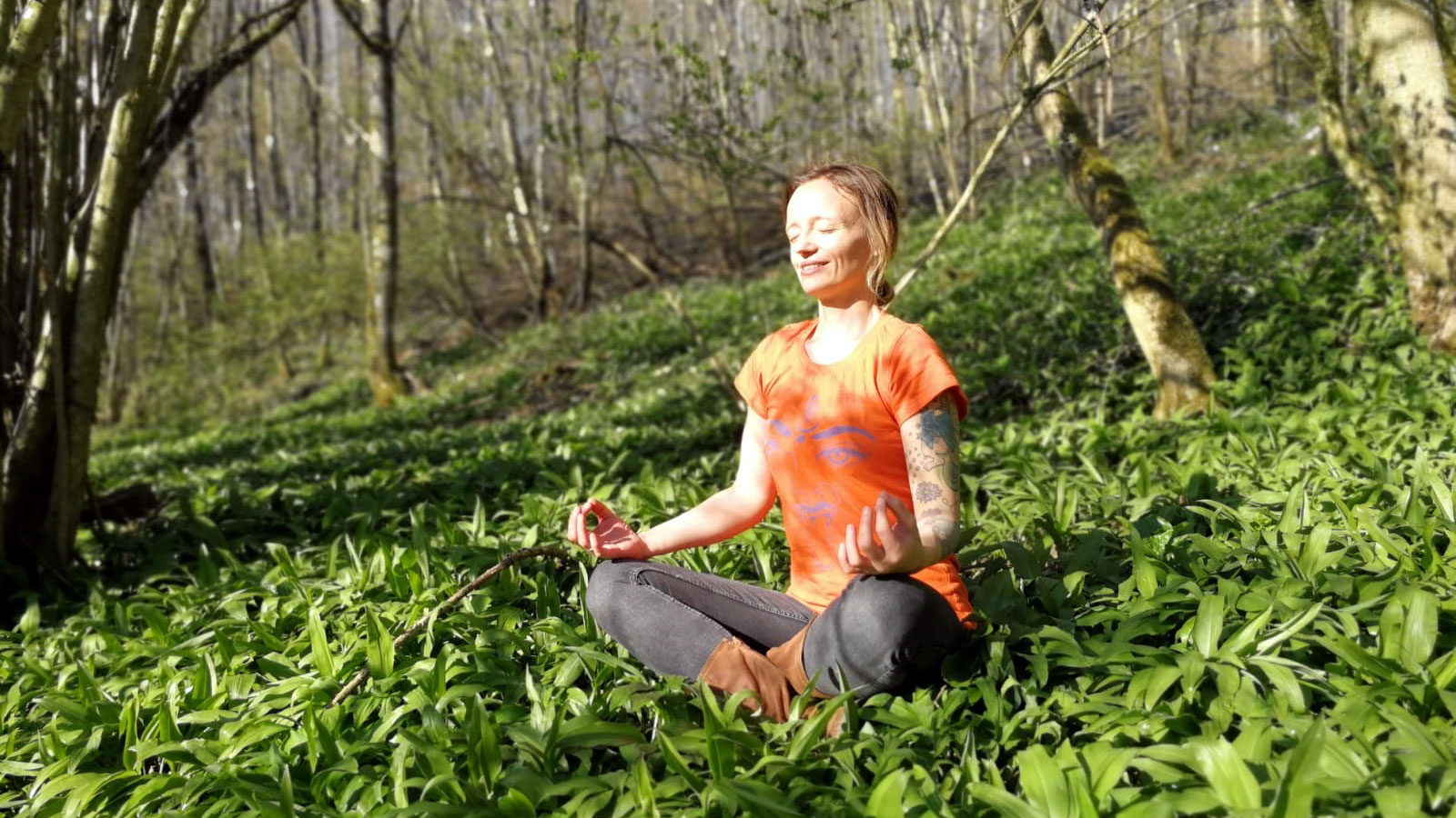 Yoga im Wald